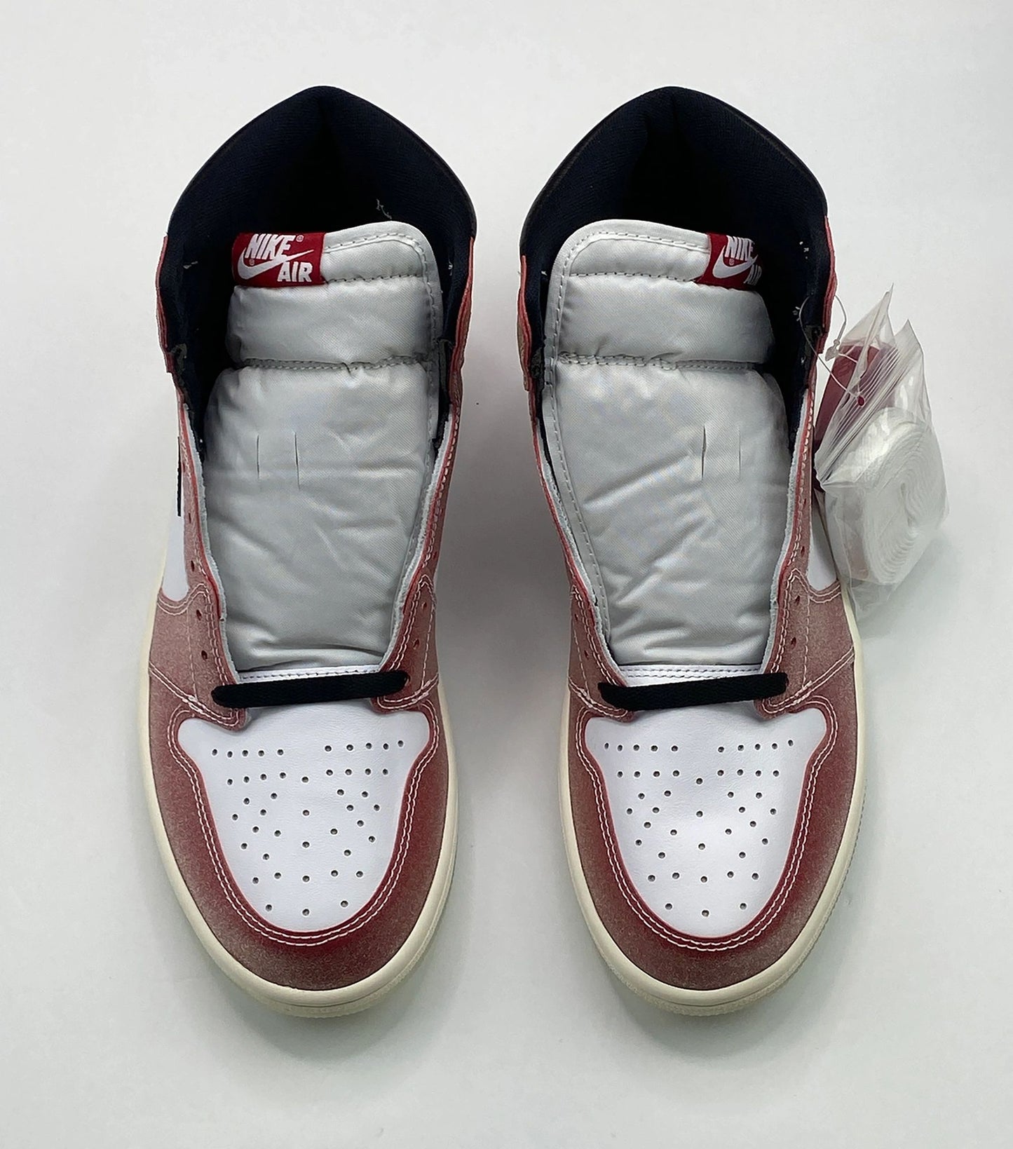 Nike Air Jordan 1 OG Chicago Trophy Room Size 10.5