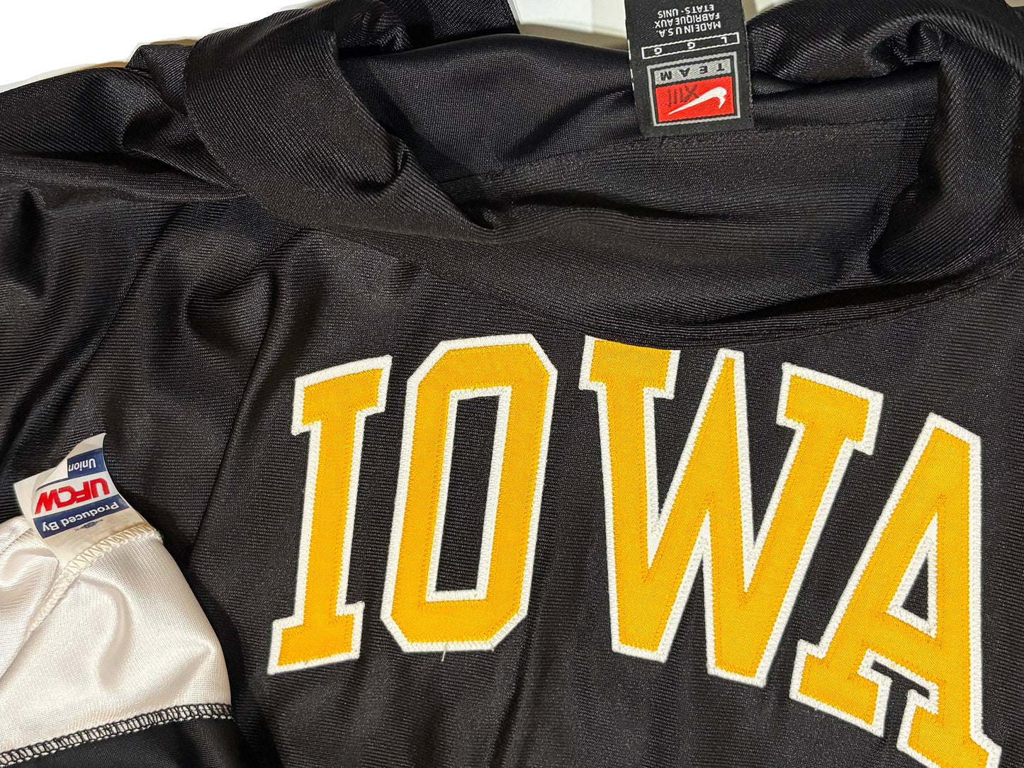 Iowa Hawkeyes Nike Authentic Issued Warm Up Shooting Jacket Size L