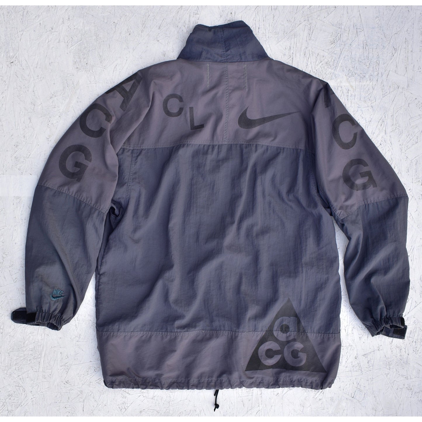 1/1 Nike ACG 90's Nylon & Mesh Oversized Jacket Size Large