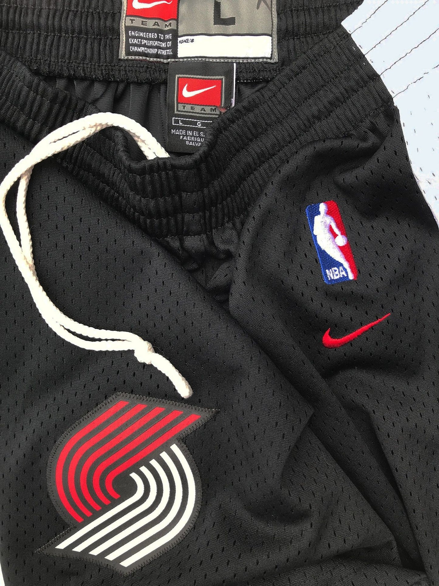 Portland Trailblazers Authentic Nike Swingman 90's/2000's Shorts Size Large