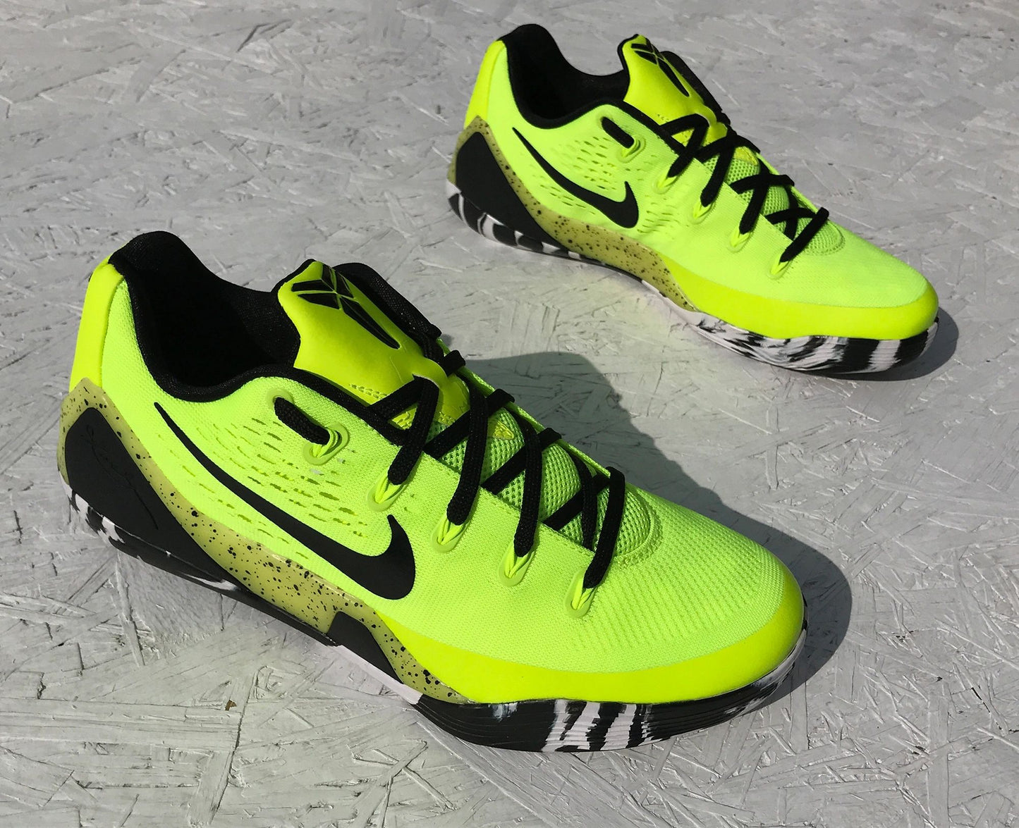 Nike Kobe Bryant IX Engineered Mesh Low Volt ID Shoes NEW