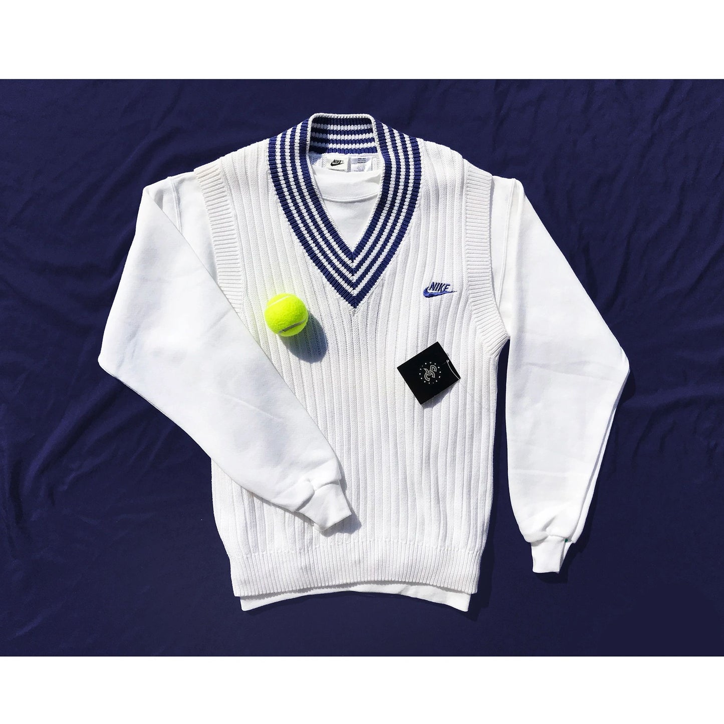 Nike Supreme Court Original Tennis Sweater Vest NEW Size Medium