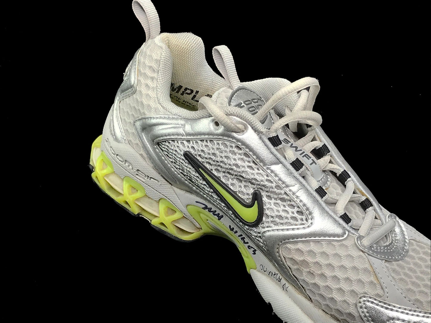 Nike Air Zoom Swift 2003 Sample Running Shoes Size 9