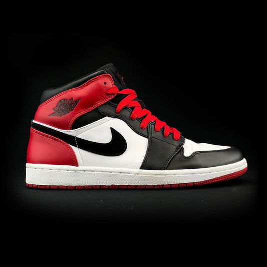 Nike Air Jordan 1 Retro 2008 Release Chicago Black Toe Size 9