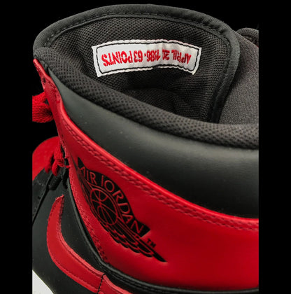Nike Air Jordan 1 Retro 2009 DMP Chicago BRED Size 9
