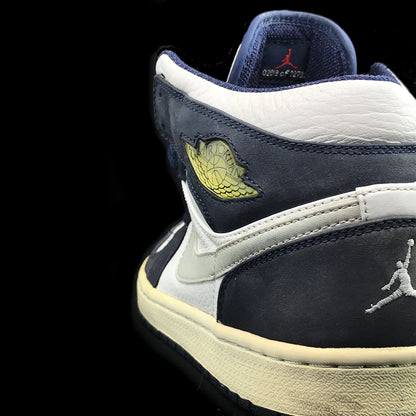 Nike Air Jordan 1 Retro + White / Navy 2001 Release Size 10