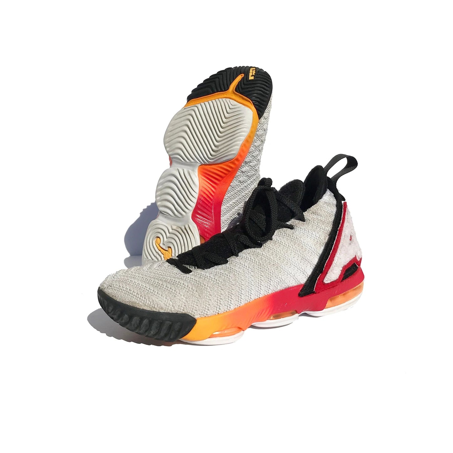 1/1 Nike Air Max/Zoom LeBron 16 w/ Custom Oversized Patches