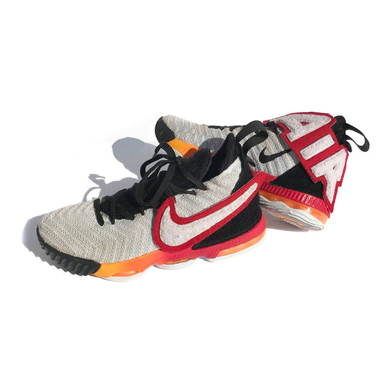 1/1 Nike Air Max/Zoom LeBron 16 w/ Custom Oversized Patches