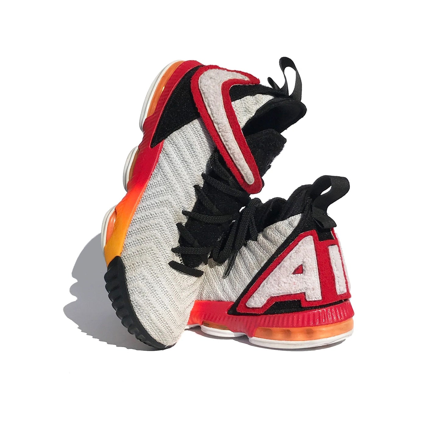 1/1 Nike Air Max/Zoom LeBron 16 w/ Custom Oversized Patches