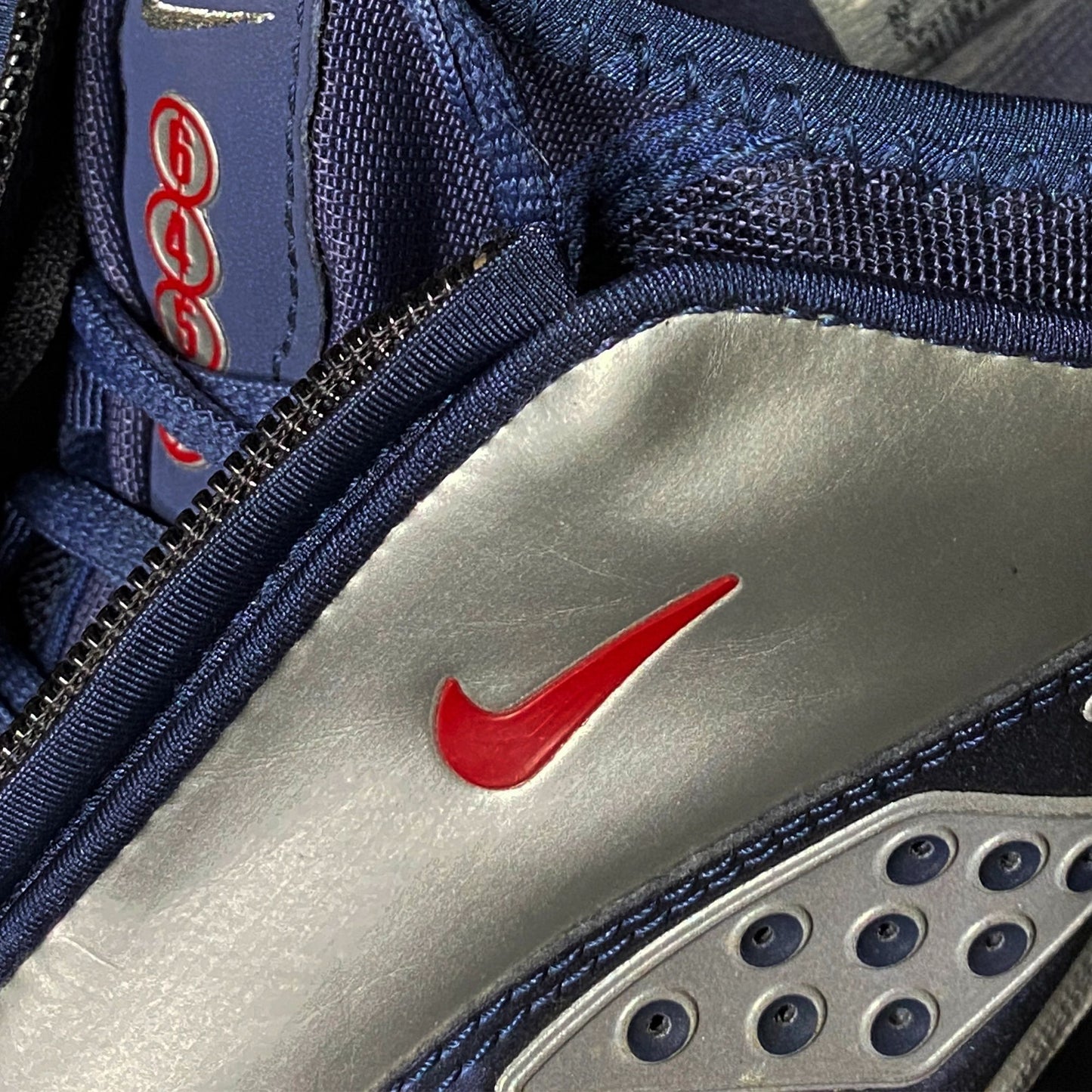 Nike Air Sunder Max Original 2001 Training Shoes