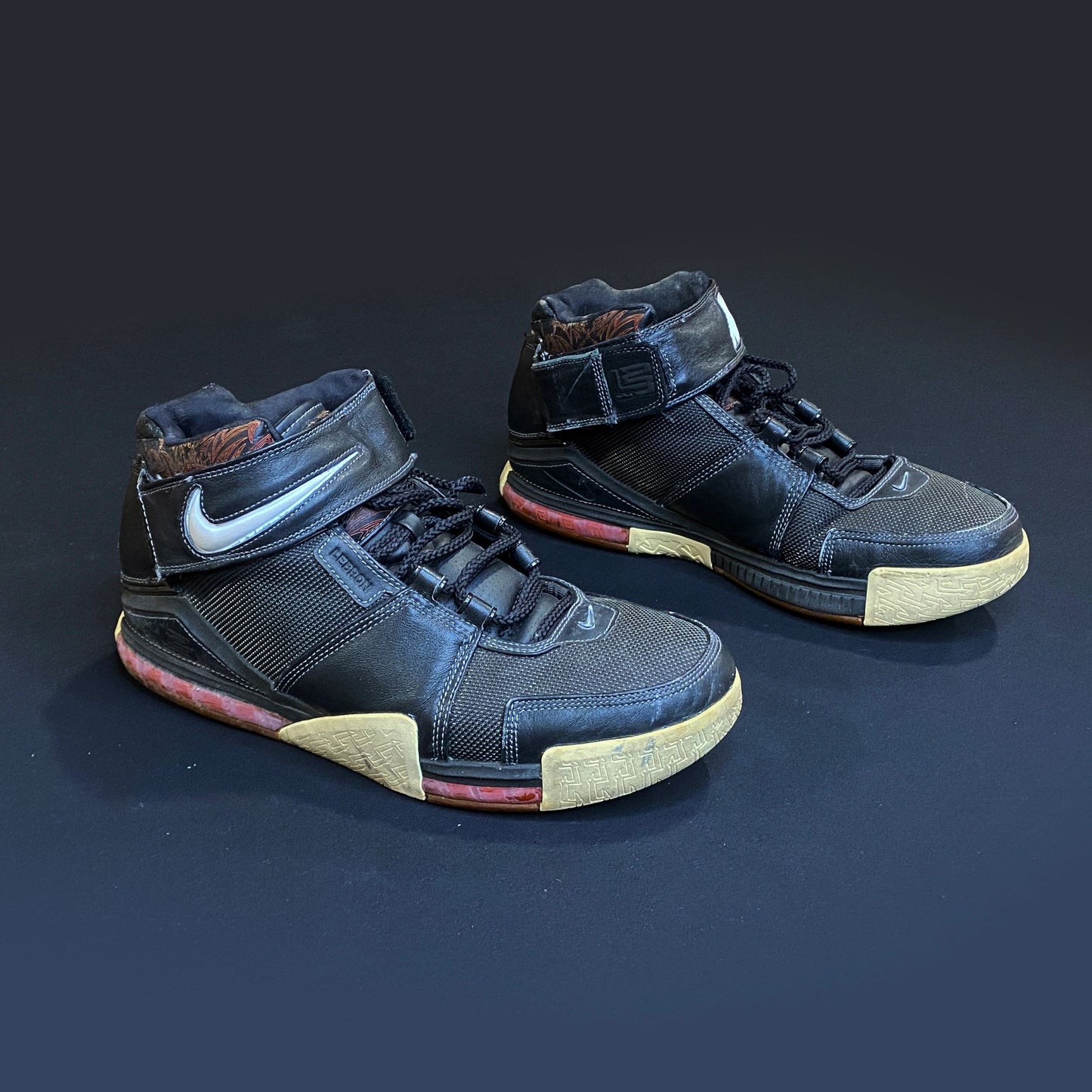 Nike Air Lebron 2 Original Release w/ Box Size 12