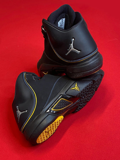Nike Air Jordan Melo M4 w/ Sleeves Size 9