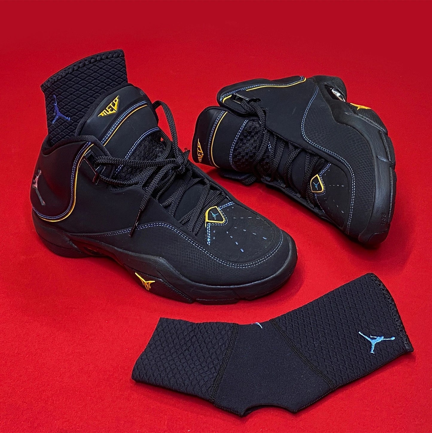 Nike Air Jordan Melo M4 w/ Sleeves Size 9