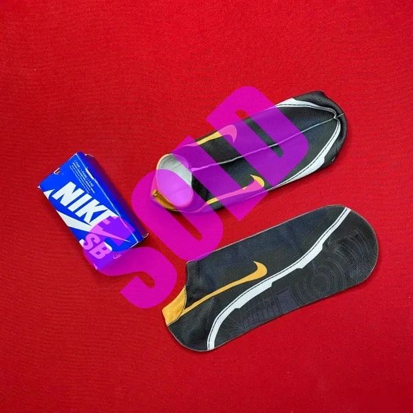 Nike Dunk SB Low Socks + Original Mini Box