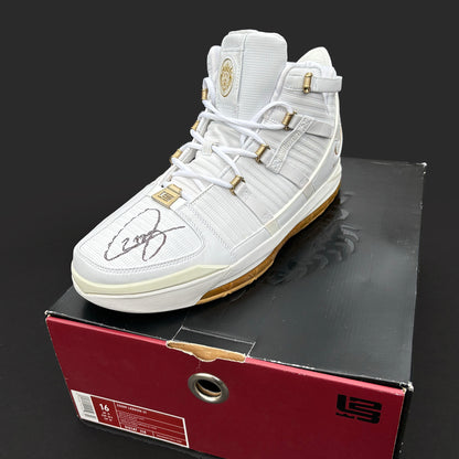 Nike Lebron 3 White/Gold 2005 PE Signed w/ Box Size 16