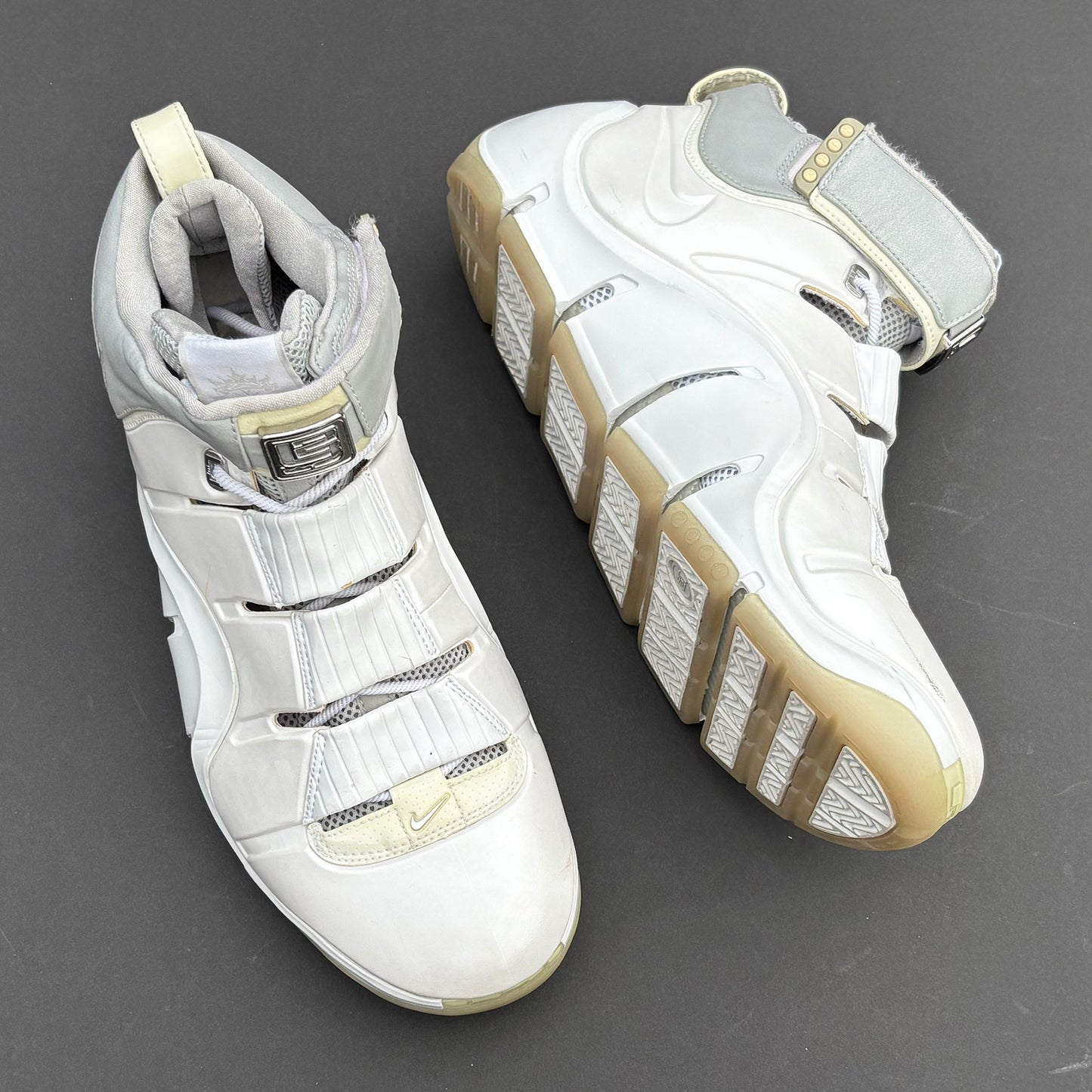 Nike Lebron 4 White / Reflective / Chrome 2006 Size 13