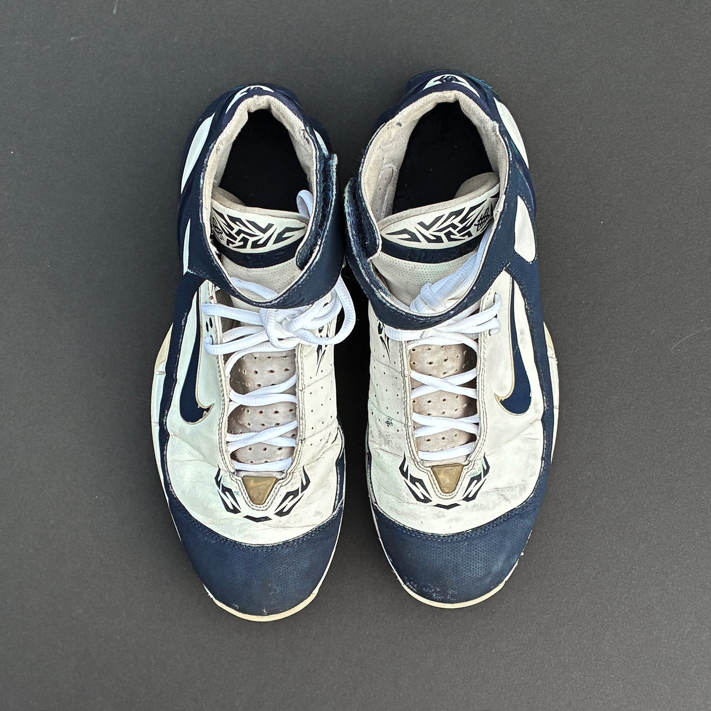 Nike Zoom Air Huarache 2K4 Marshall Faulk Rams PE Sample Size 11.5
