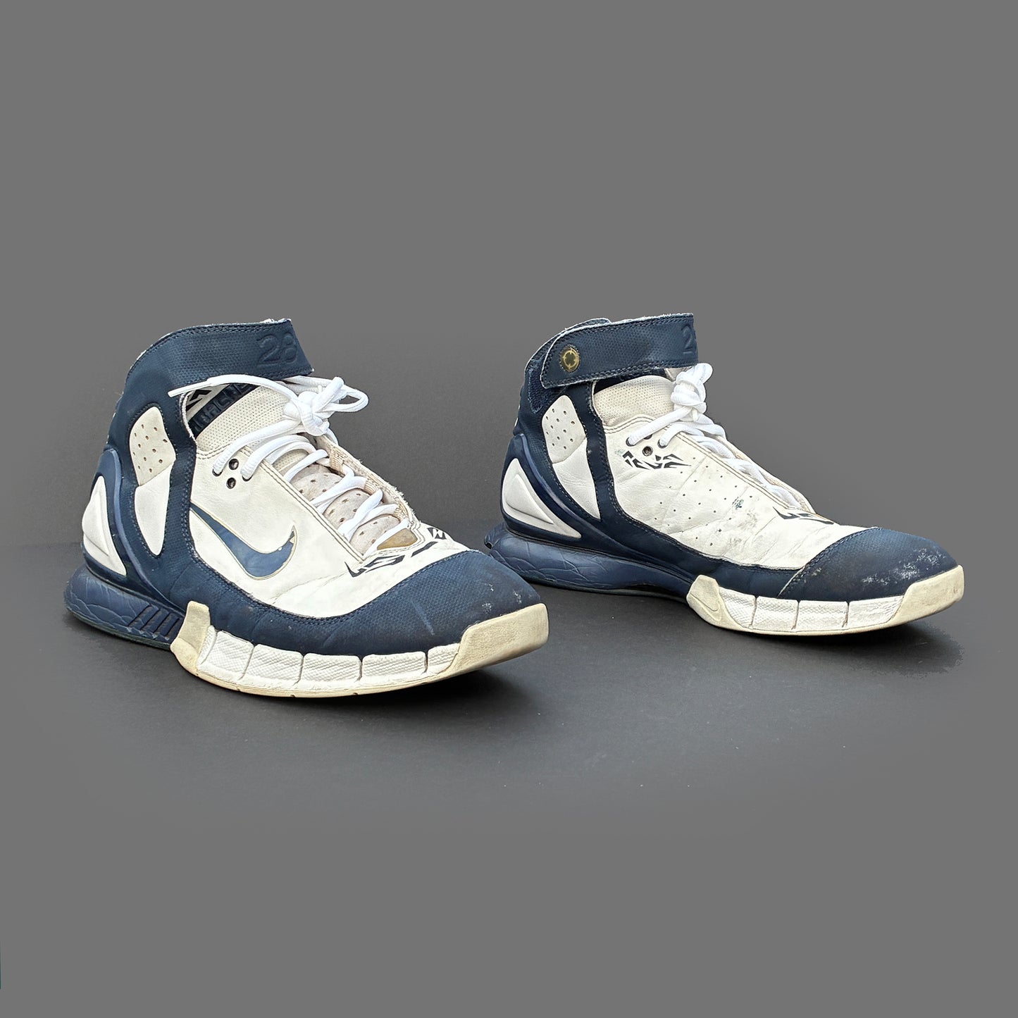 Nike Zoom Air Huarache 2K4 Marshall Faulk Rams PE Sample Size 11.5